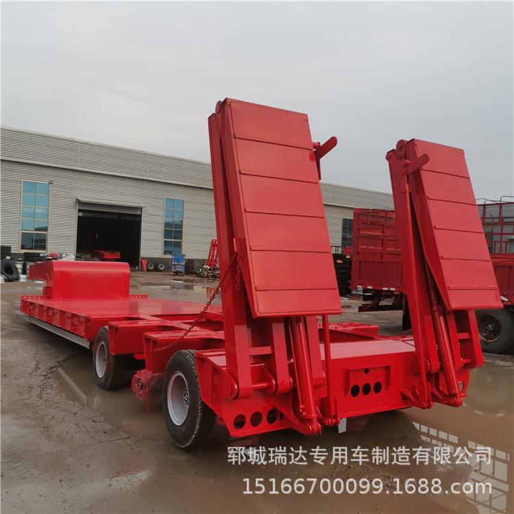 三桥液压爬梯平板运输半挂车 (爬梯)工程机械运输车分期价格