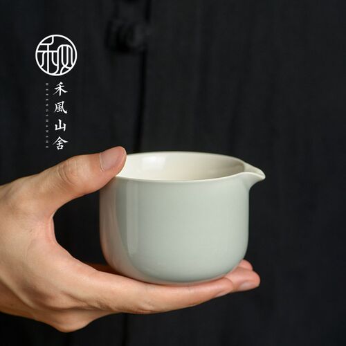 冰灰釉小圆公道杯中式不挂水公杯茶海家用陶瓷功夫茶具分茶器匀杯