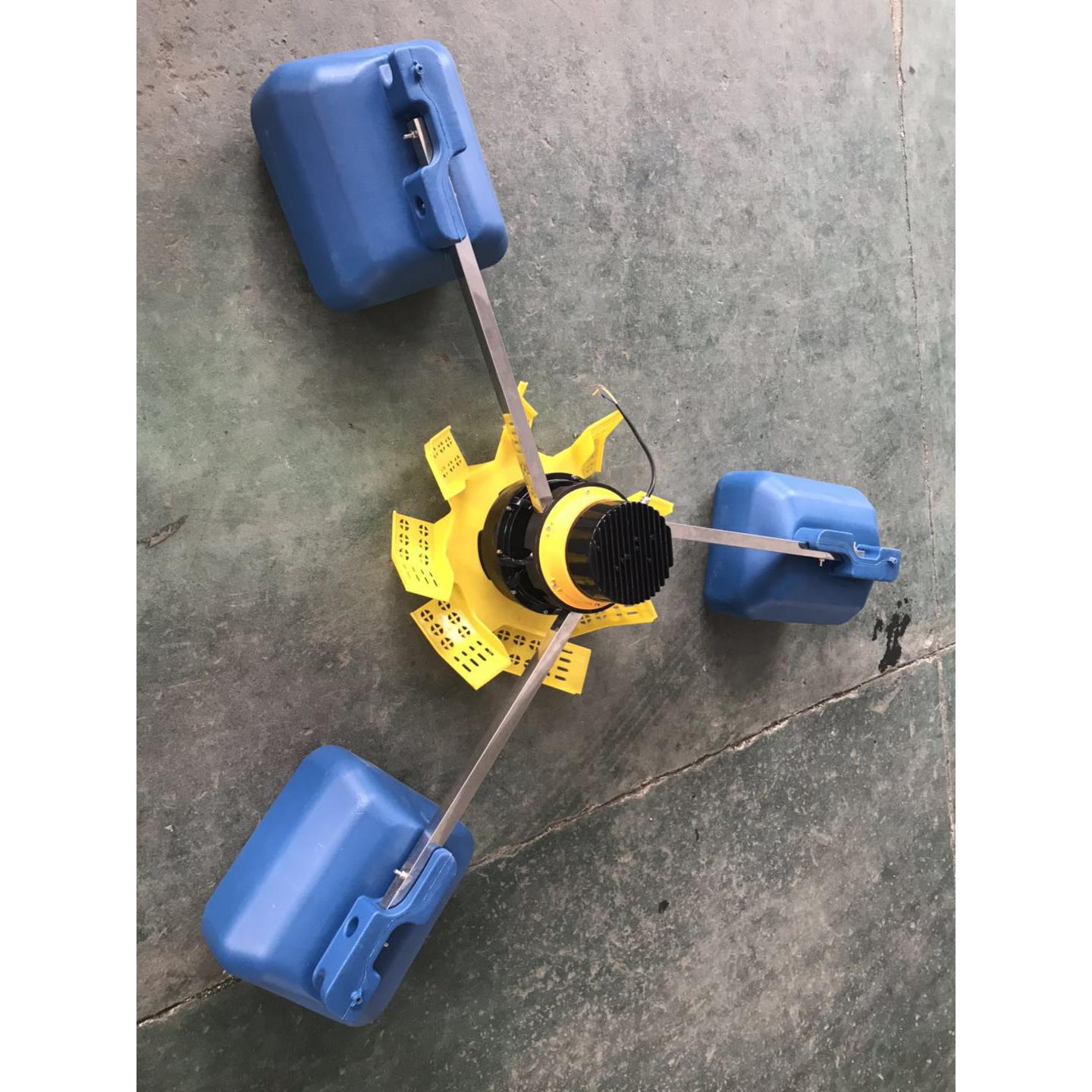 升级版本直流变频增氧机220V380V无齿轮箱更高效节能省电效果明显