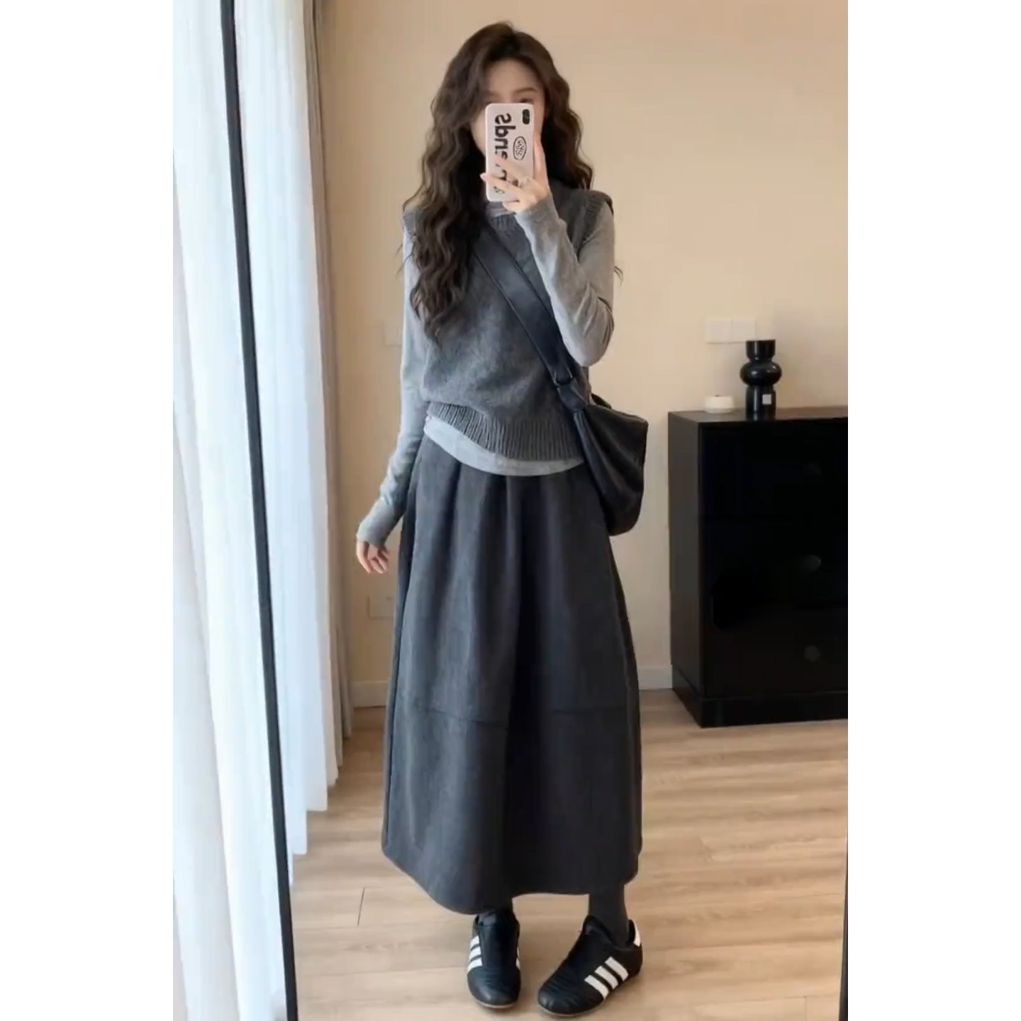 马甲针织连衣裙子女装早秋季2026新款韩系一整套超火穿搭三件套装