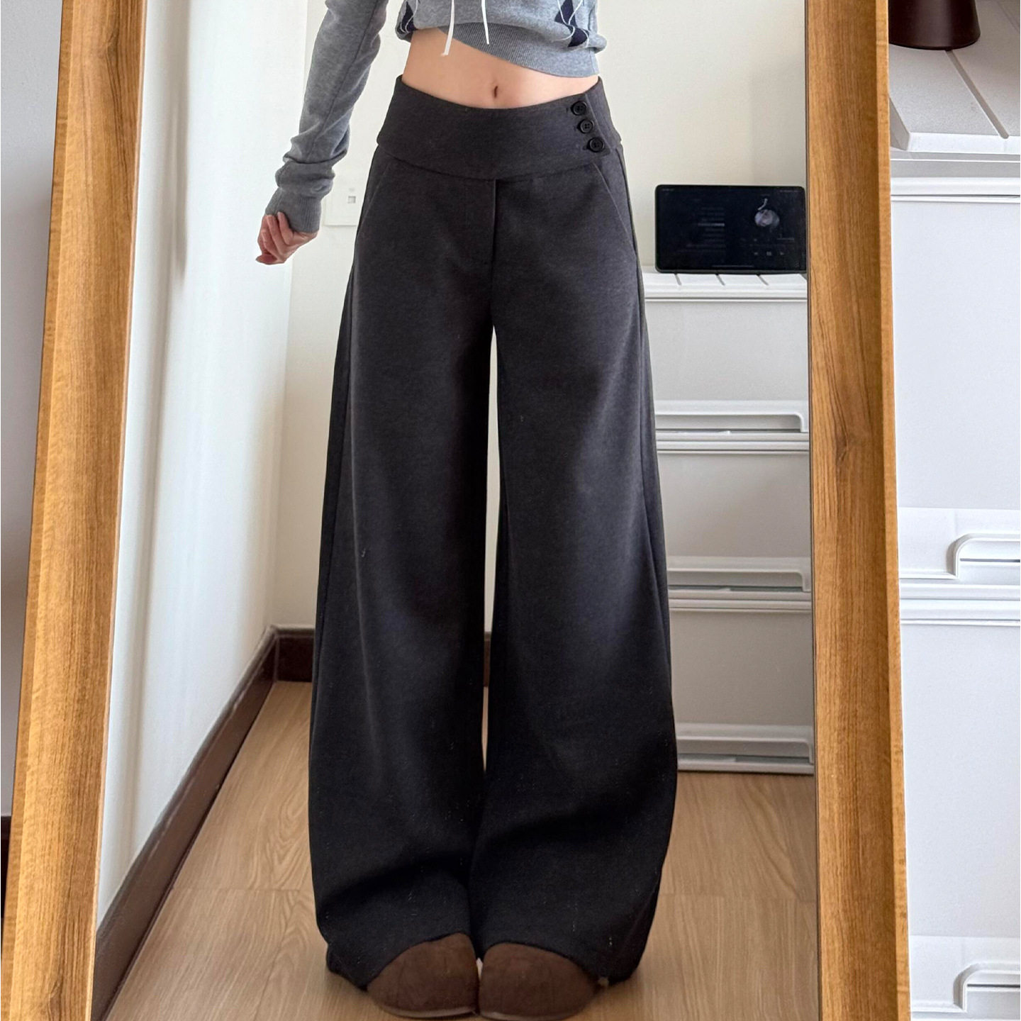 深灰色毛呢西装裤女2025秋冬新款高腰宽松显瘦直筒纽扣休闲阔腿裤