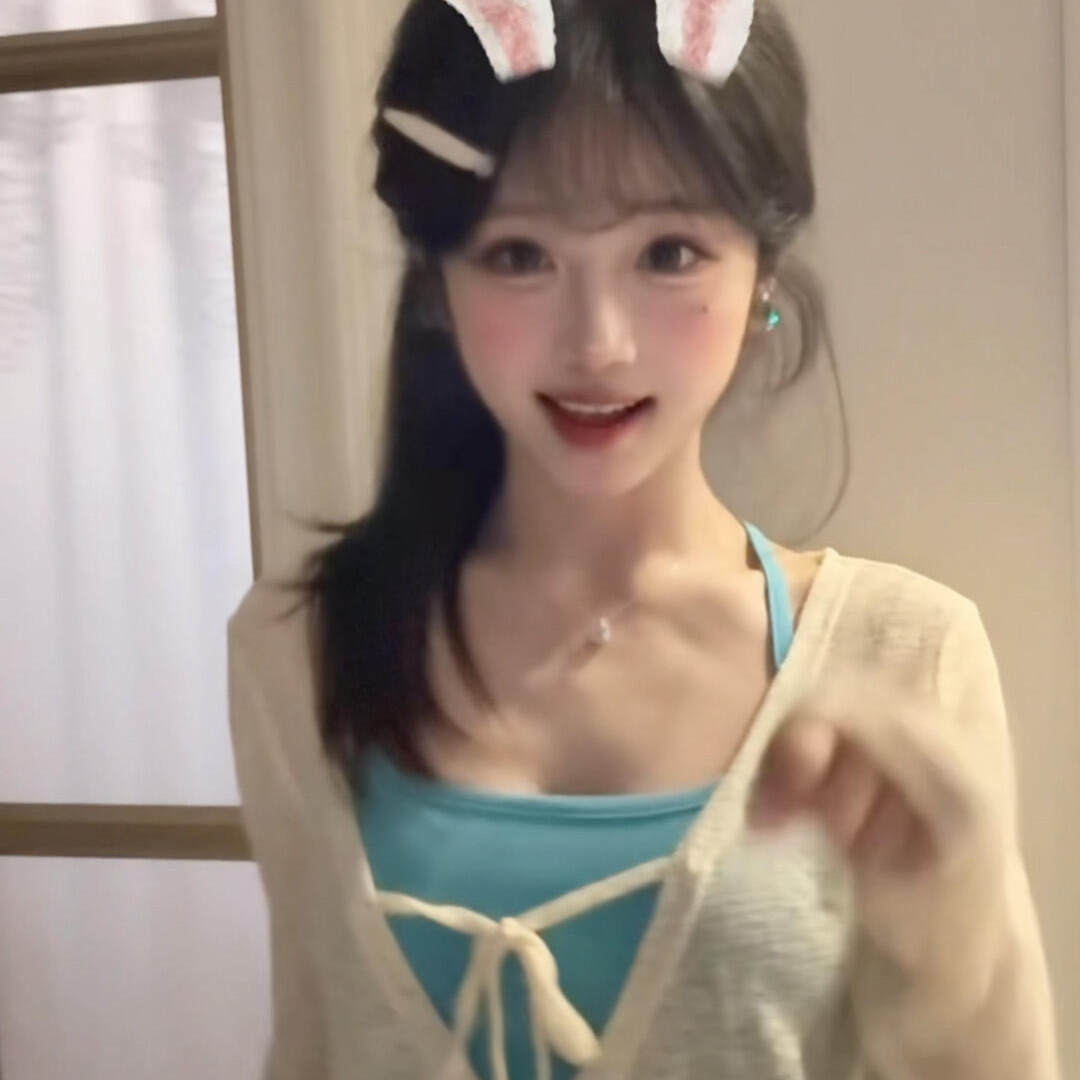 松弛感长袖T恤吊带女两件