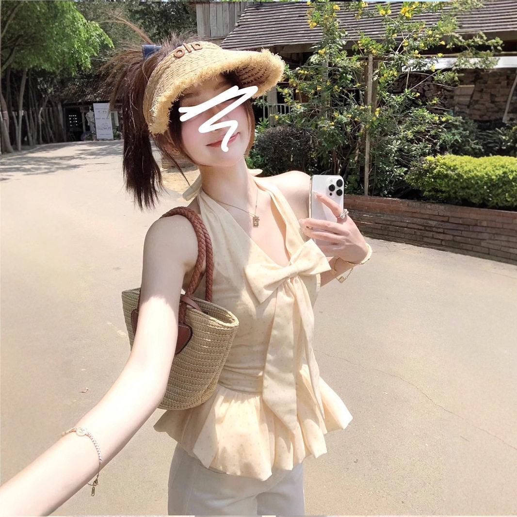 辣妹约会度假波点蝴蝶结