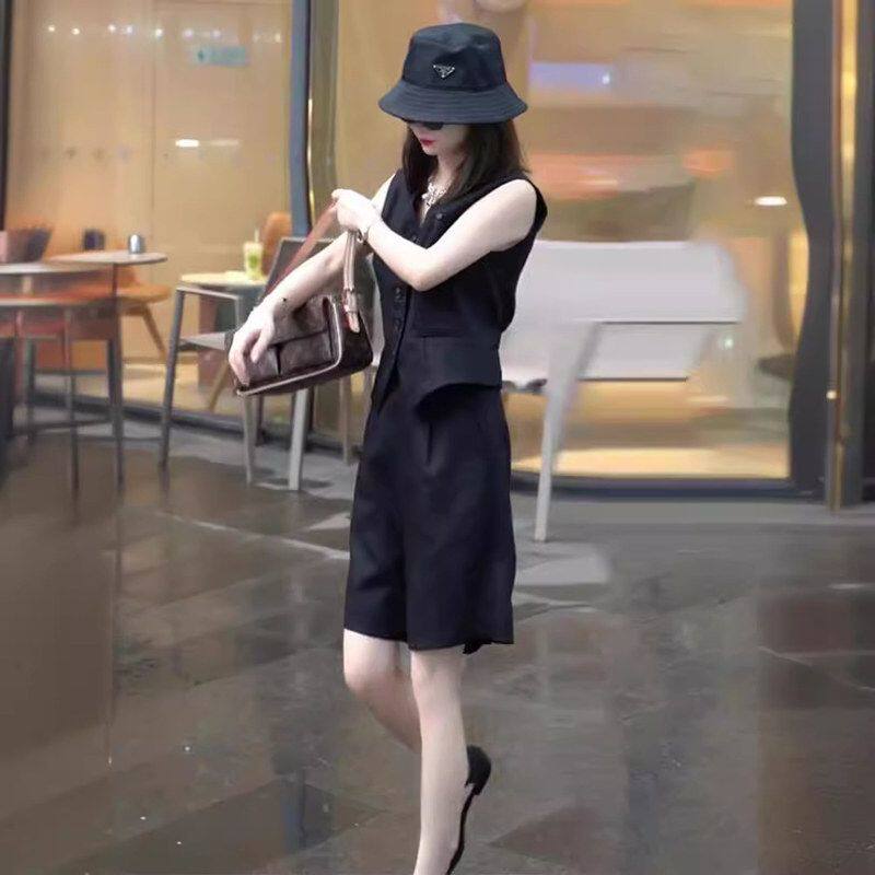 亚麻上衣女夏新款设计感时髦无袖排扣马甲高腰休闲中裤两件套装女