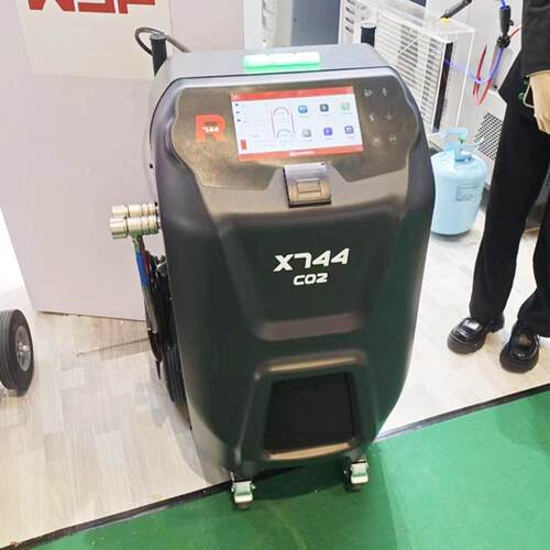 全自动新能源汽车空调R744冷媒制冷剂回收加注机X744 CO2