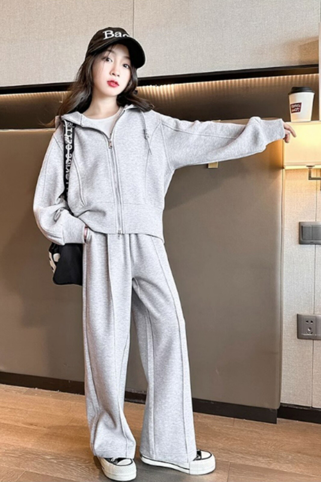 여자 정장 가을 옷 2024 새로운 유행 어린이 유행 여자의 봄 가을 스포츠 한국어 재킷 투피스 세트