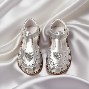 儿童凉鞋女童公主鞋2026夏季包头宝宝鞋真皮配裙子的鞋子银色时尚