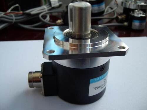 编码器 旋转编码器ZSF62J15JR1024M5L机床编码器