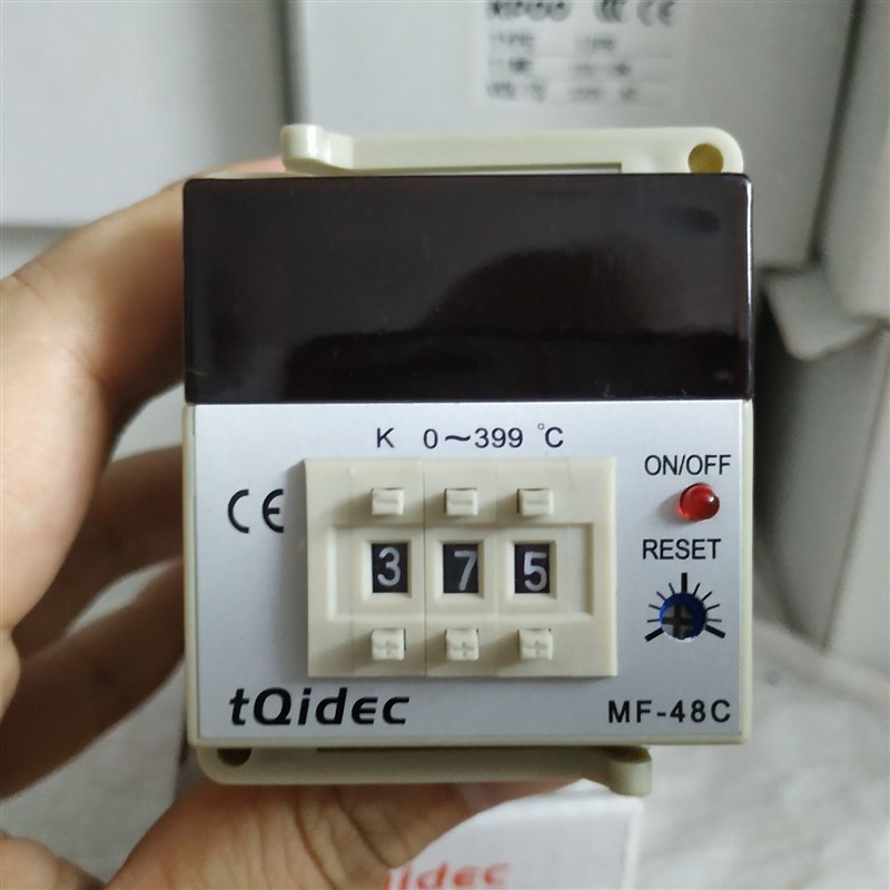 台泉tqidec 拨码设定数显温控器E5C4 MF-48C (K399继电器)