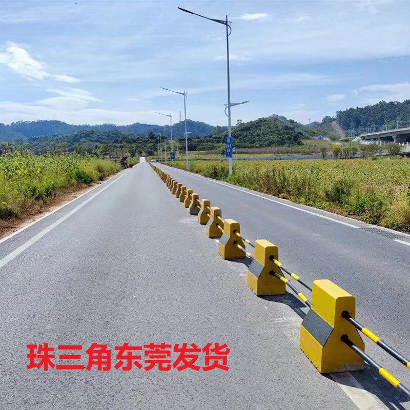 新泽西护栏 施工路障围挡围蔽基础墩 公共道路安全防撞隔离水泥墩