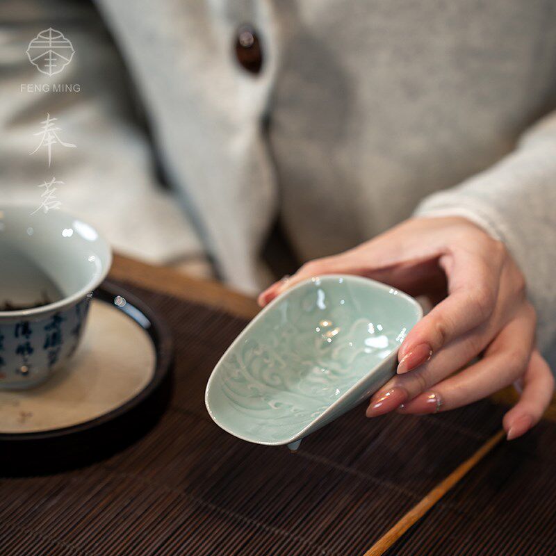 奉茗青瓷浮雕祥云茶则茶拨三件套陶瓷茶赏茶荷茶艺茶道配件六君子