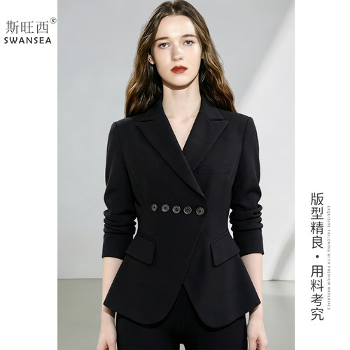 精准勾勒线条，凸显身材比例，显瘦又精致