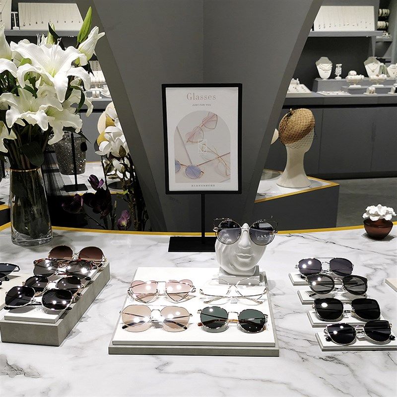 眼镜店柜台展示托盘中岛皮革展示架太阳镜墨镜展示盒陈列装饰道具