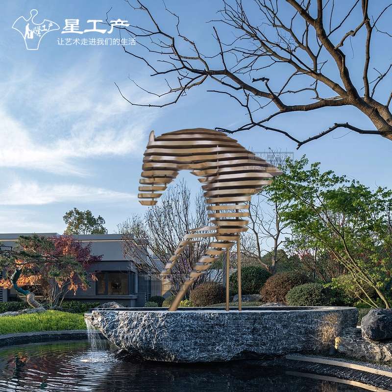 新中式售楼处酒店大堂马抽象不锈钢艺术金属铁艺雕塑美陈景观摆件