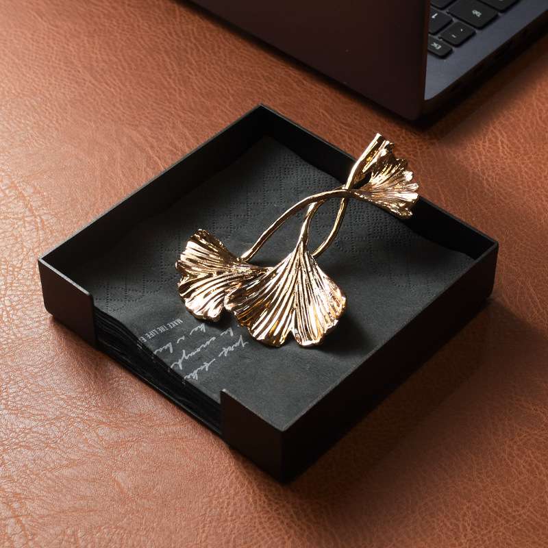 欧式创意金属纸巾架餐巾纸压纸座餐厅酒店台面摆件方形架方巾座