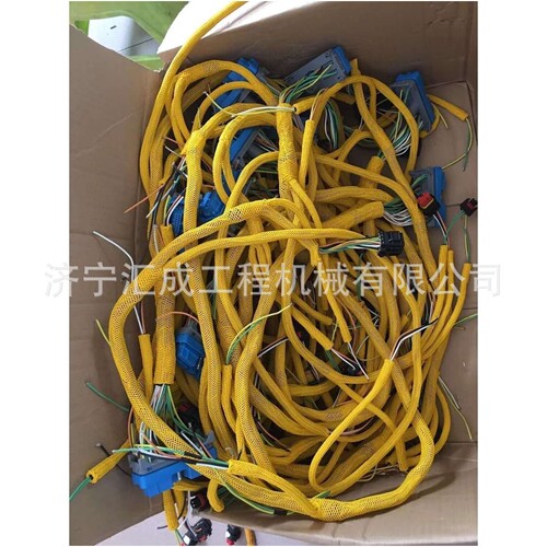 挖机散热器软管，用于PC1250-8 PC200挖掘机管道套件21N-979-3680