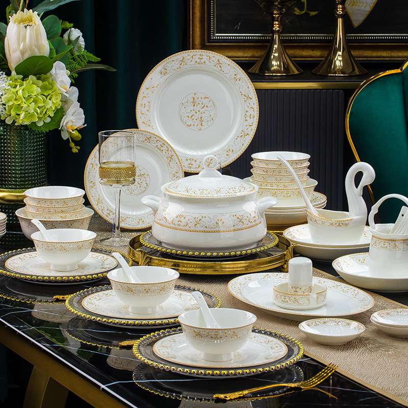 景德镇陶瓷餐具套装中式家用厨房碗盘轻奢风格日用品碗盘瓷碗