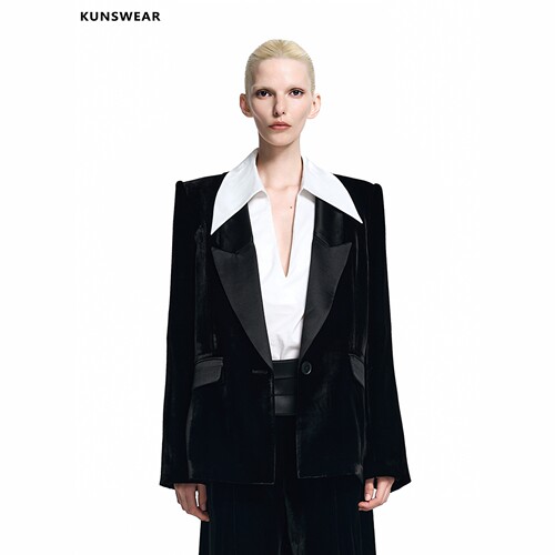KUNSWEAR/琨丝薇尔26FA 复古轻奢丝绒拼边显瘦西装外套 846002280