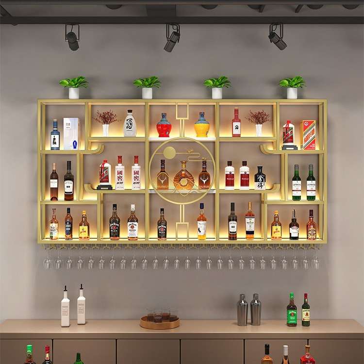 酒吧吧台酒柜壁挂餐厅墙上铁艺带灯展示架工业风酒架置物架壁挂式