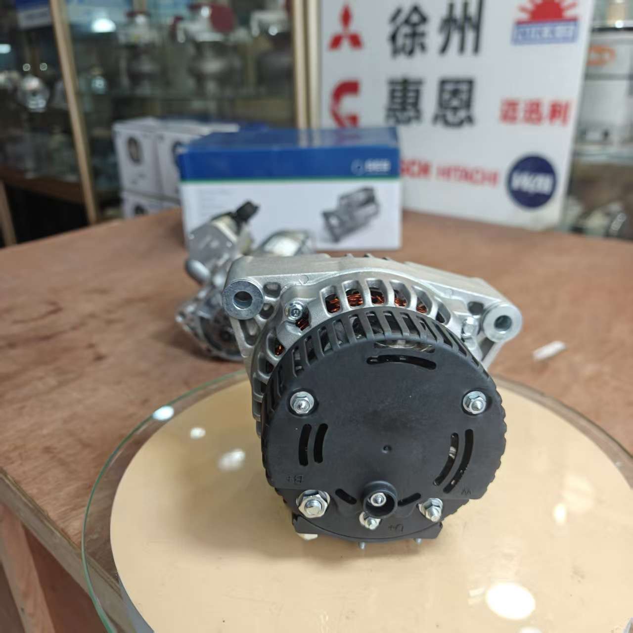 中国重汽发动机发电机 AAK5724 AK5891 VG1560090011