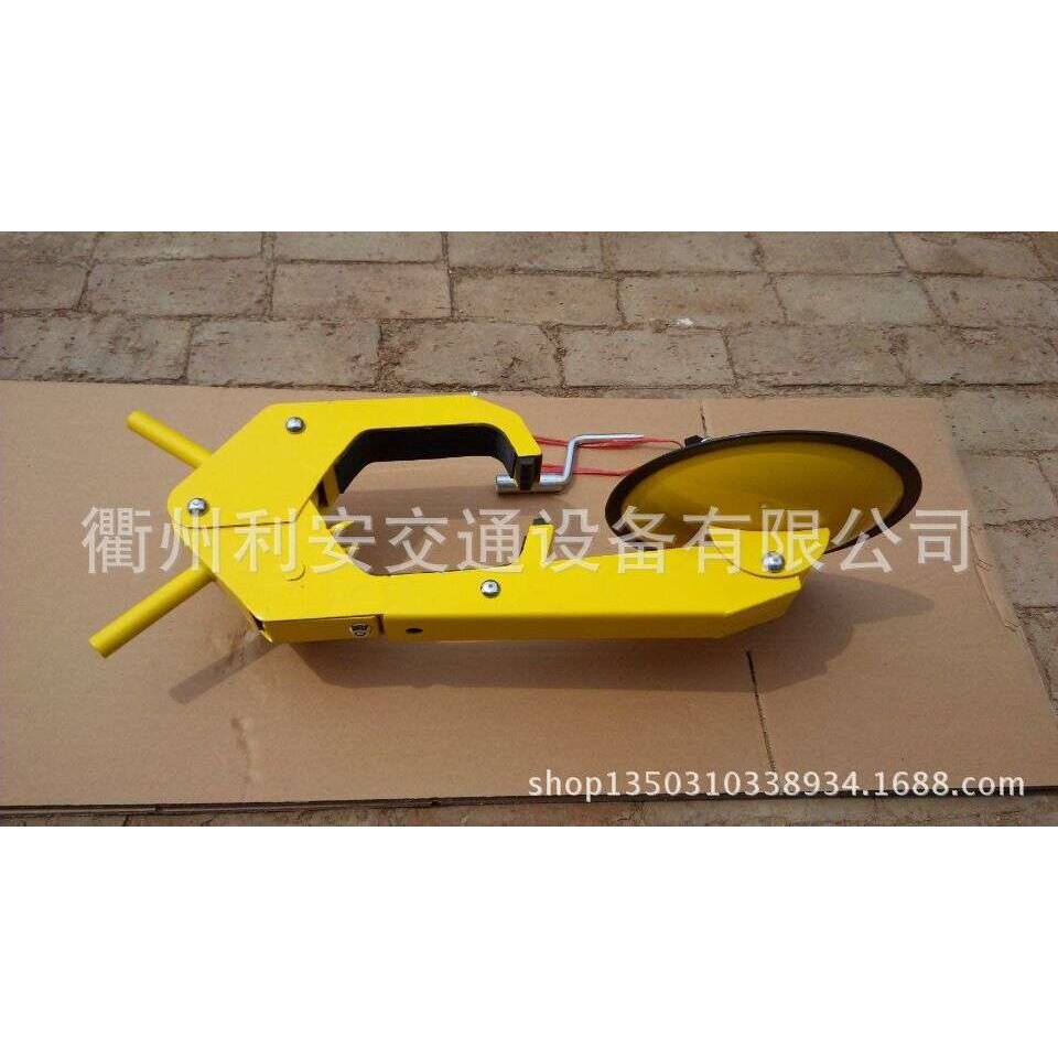 厂家直供优质小吸盘车轮锁  汽车防盗锁 轿车安全锁车器