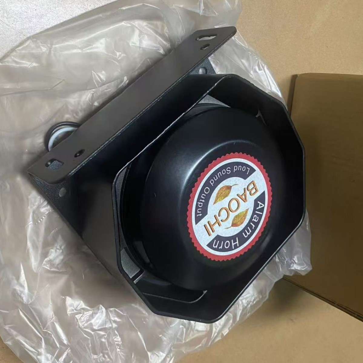 汽车车载警报喇叭大功率200W扬声器通用喇叭喊话超薄扁口八角喇叭