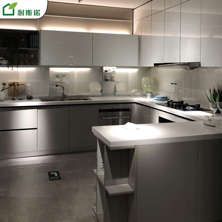 北京厂家全屋烤漆橱柜爱格板F4星柜体烤漆门板石英石台面橱柜