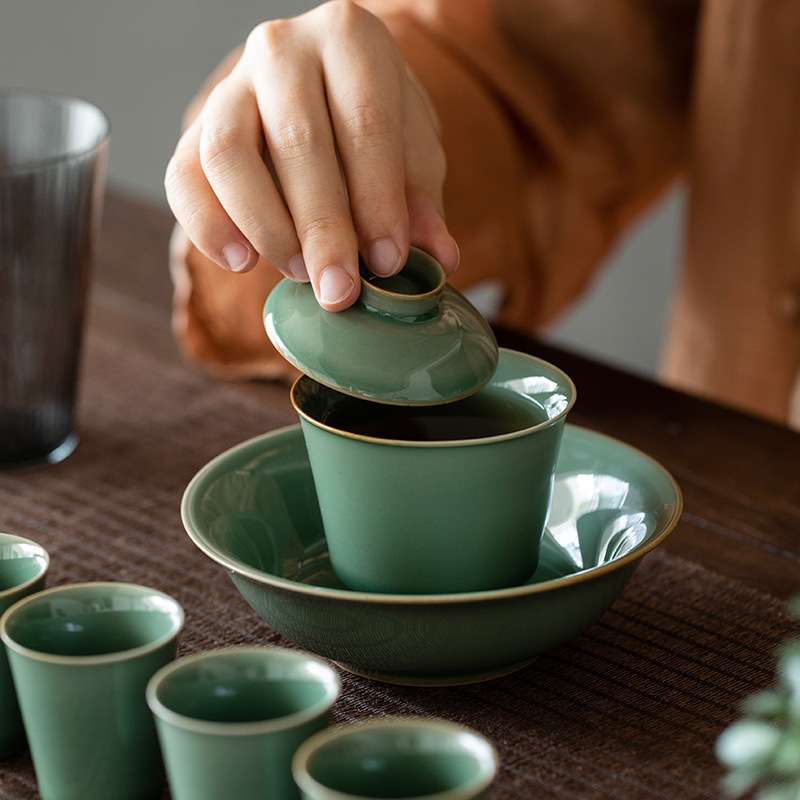 越窑青瓷三才盖碗茶杯单个泡茶碗带盖家用小号梅子青手抓泡茶盖碗