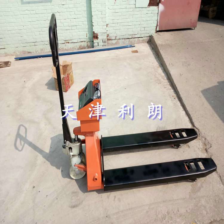 东营2吨称重地牛多少钱一台 2000公斤电子叉车秤现货 搬运称叉车