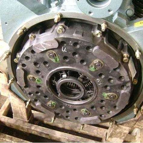重汽豪沃离合器压盘及盖总成(Φ420加强型)BZ9114160013