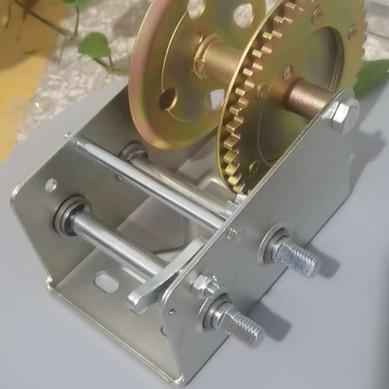 手摇绞盘手柄手动钢丝绳葫芦轮小吊机牵引棘轮拖车手摇式越野车