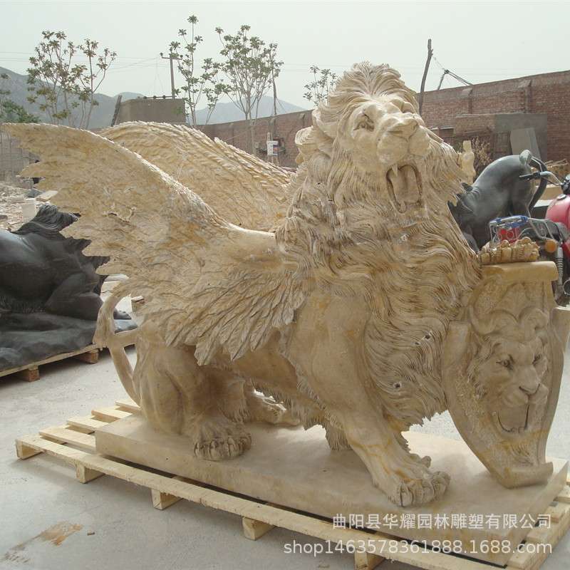 欧式石雕狮子蹲式晚霞红青石汉白玉天然石材趴狮门口摆件装饰一对