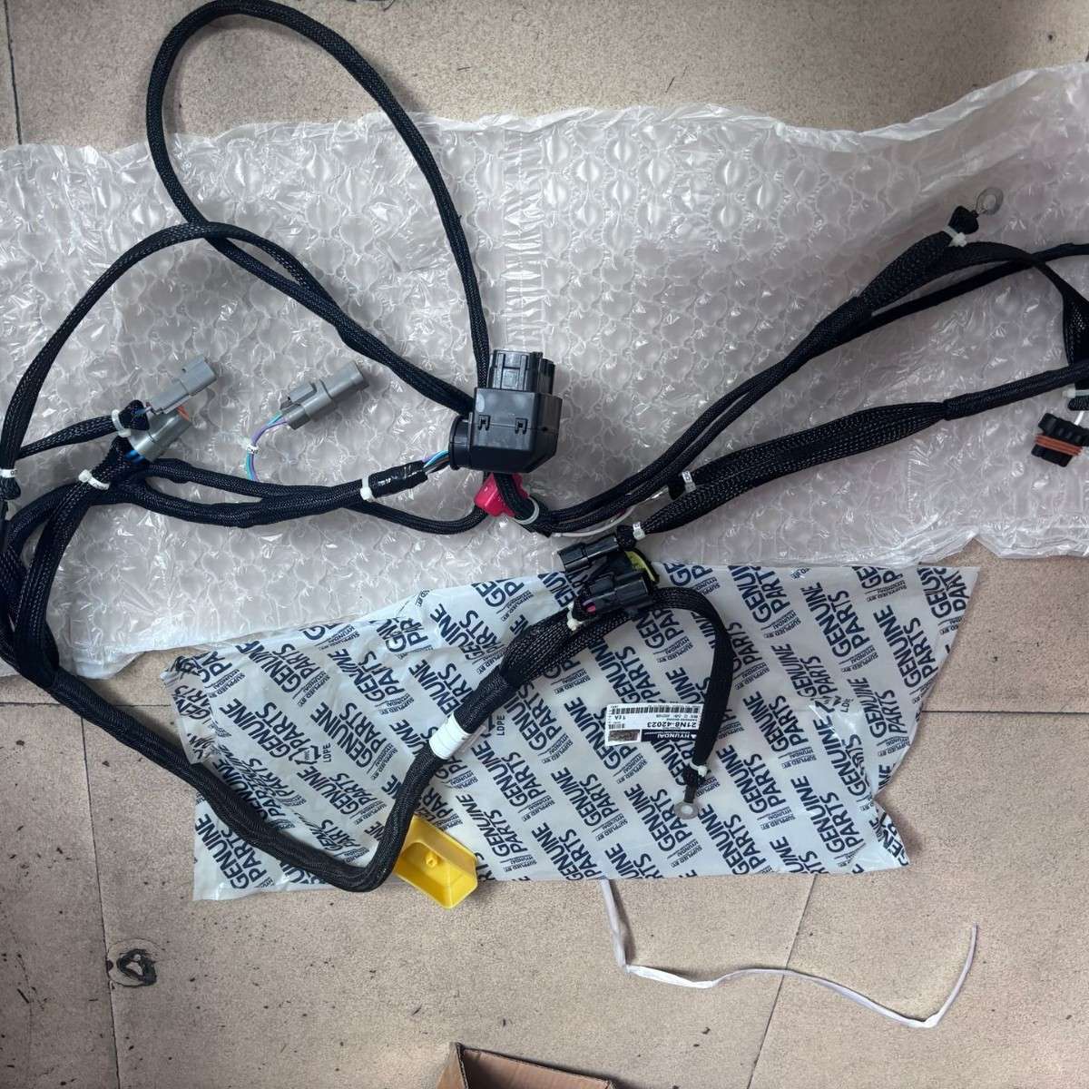 挖掘机线束电器21N8-42023 现代290LC-7A 发动机线束