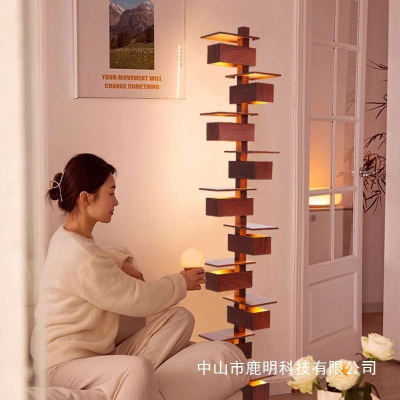 中古风高山流水别墅落地灯设计师简约客厅仿木纹光影艺术摆件灯饰