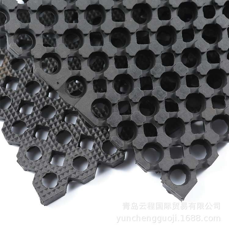 滑雪场用防滑垫 船厂用橡胶地板 疏水孔垫 圆孔镂空底垫 有优惠
