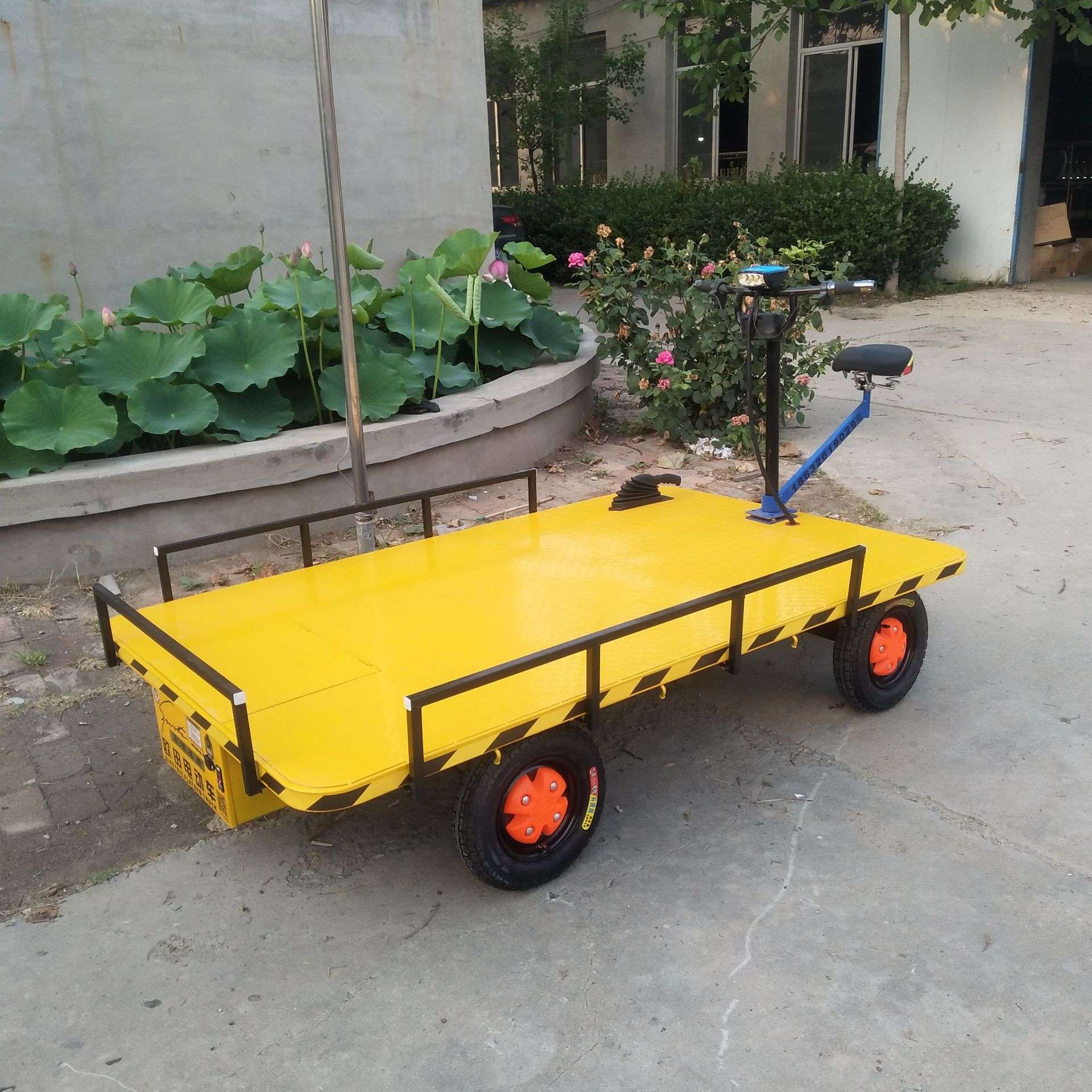 新款电动四轮车大承重款电动拉货板车库房仓储运输工具车厂家直供