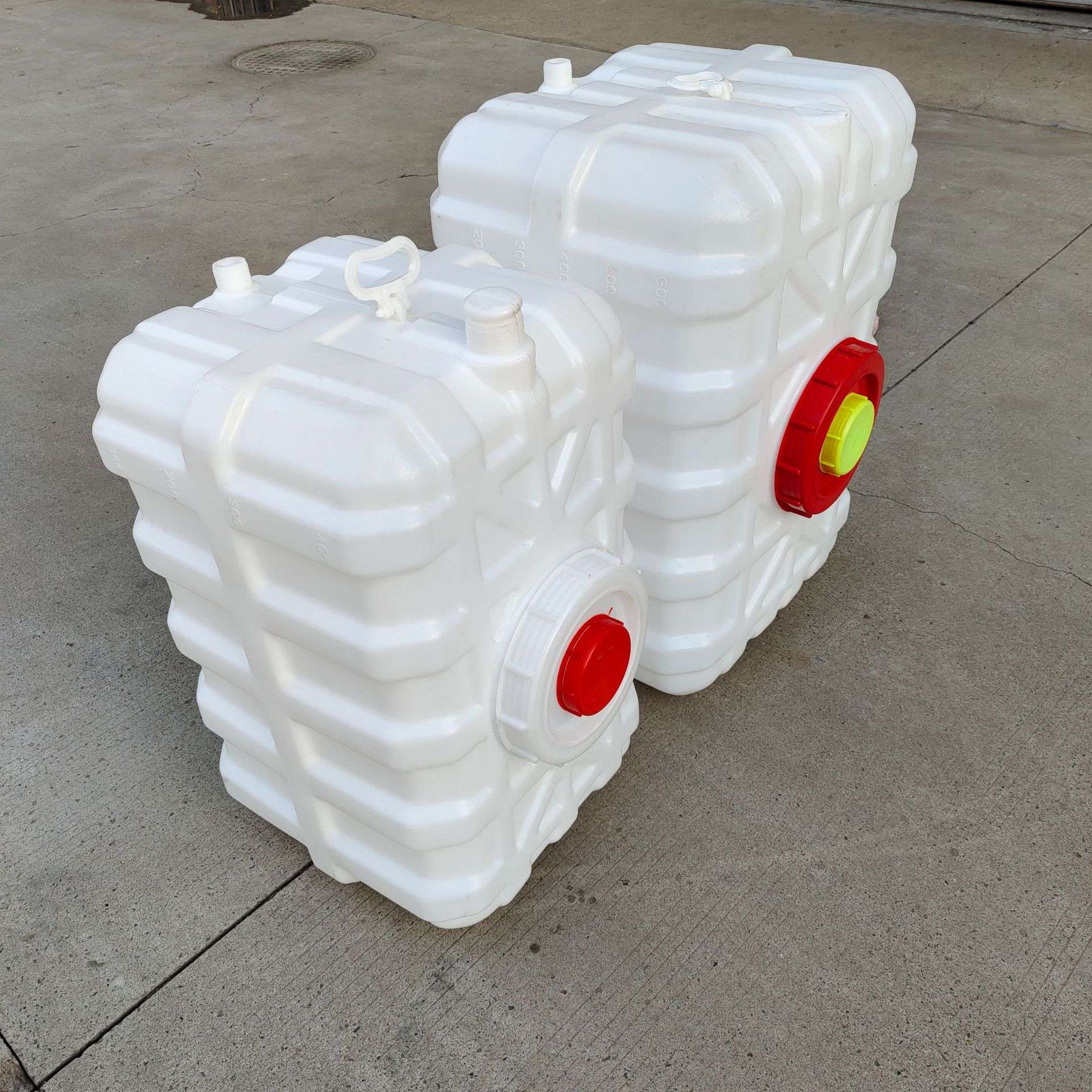 方卧塑料桶塑胶方箱晒水桶洒水桶农用扁方酵素桶长方形卧式储水罐