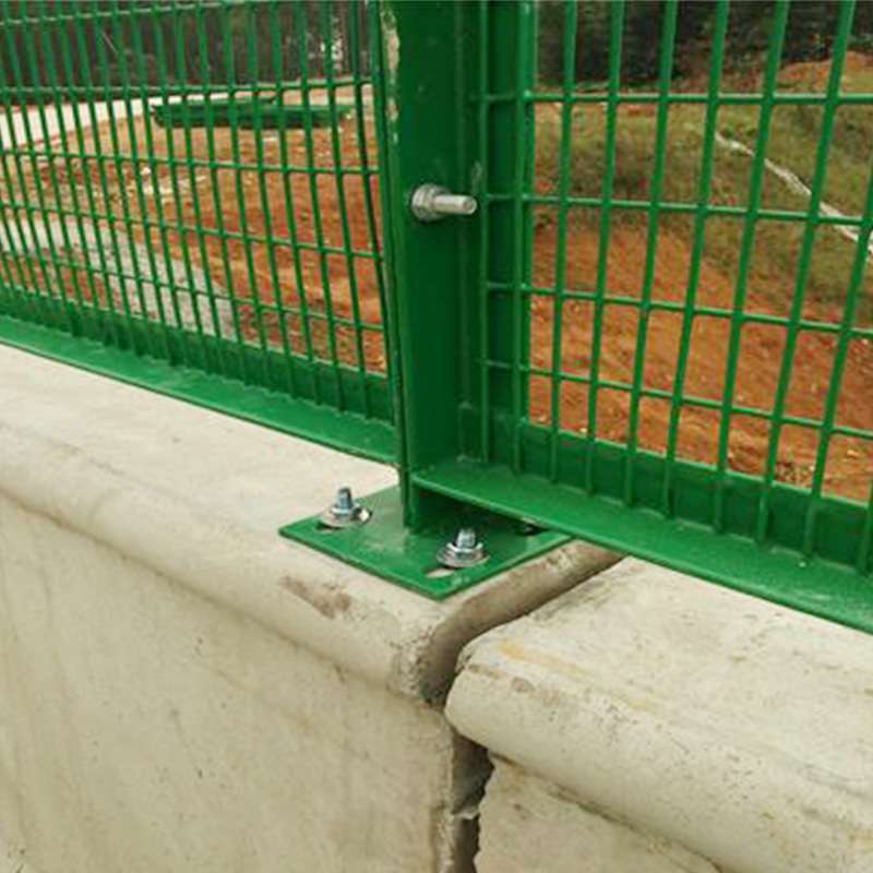 高速公路防抛护栏网道路高架桥河道两侧防抛网铁丝菱形桥梁防眩网