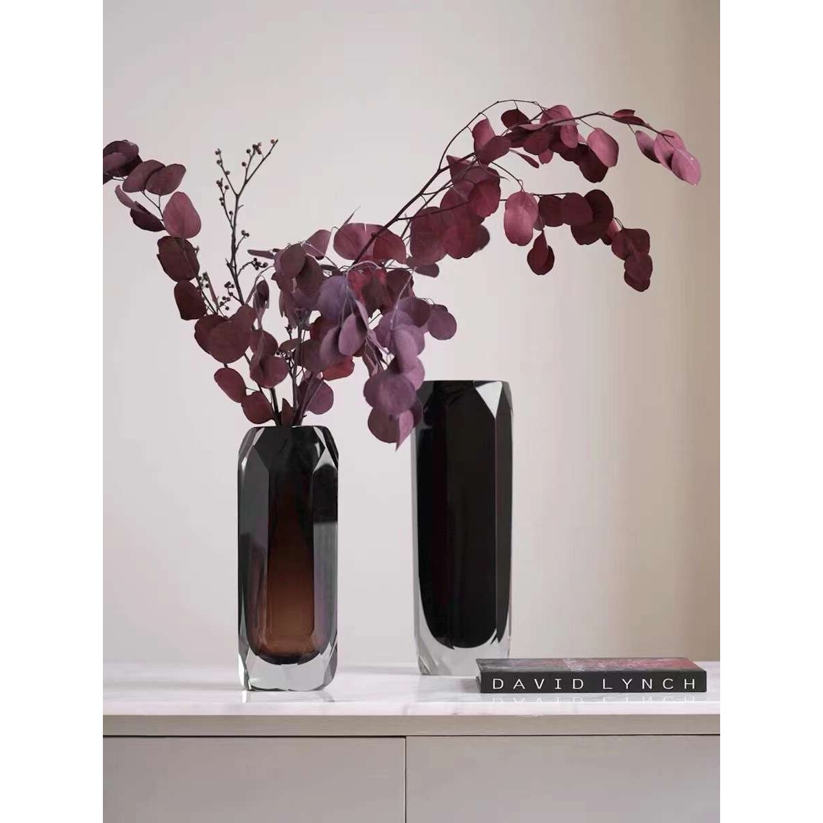 现代轻奢琥珀色琉璃花瓶摆件水培插花厚玻璃花器餐桌玄关装饰品
