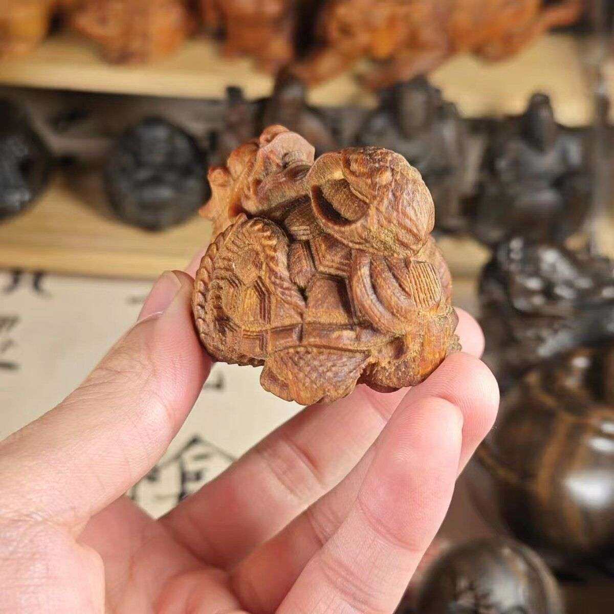 崖柏陈化料木雕把件玄武龙龟文玩盘玩乌龟玄武摆件装饰车摆件