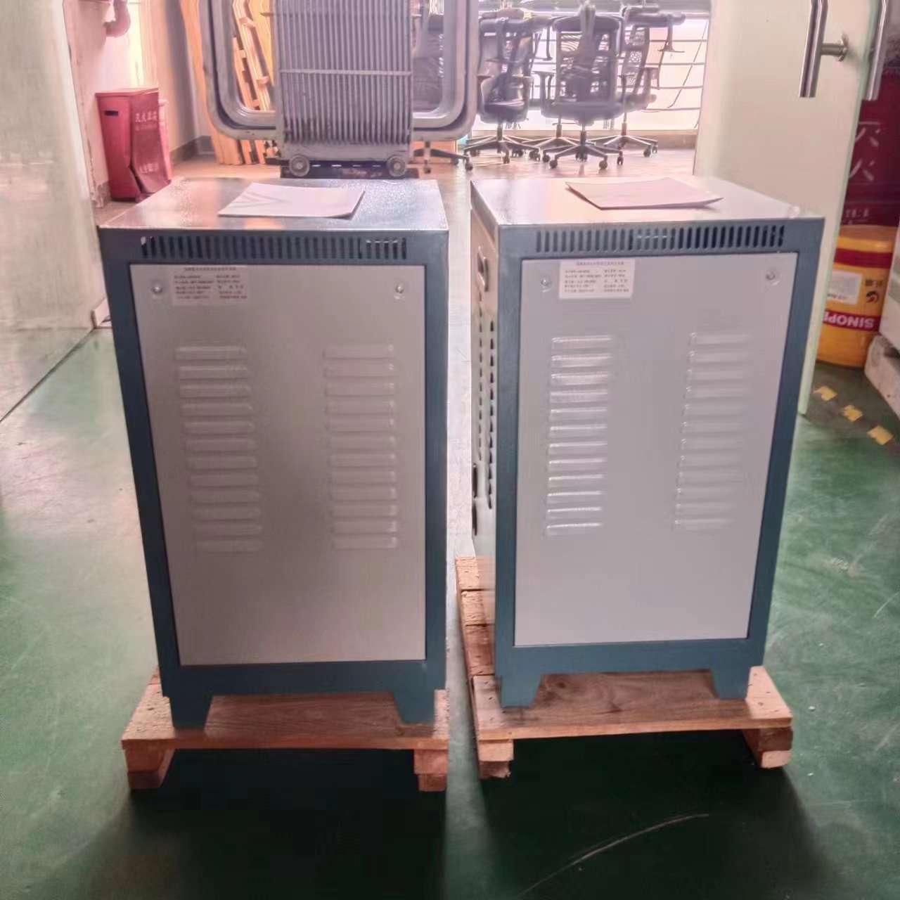 JJW-3KVA滤波抗干扰220V 稳压器3000W高精度净化稳压电源3KW