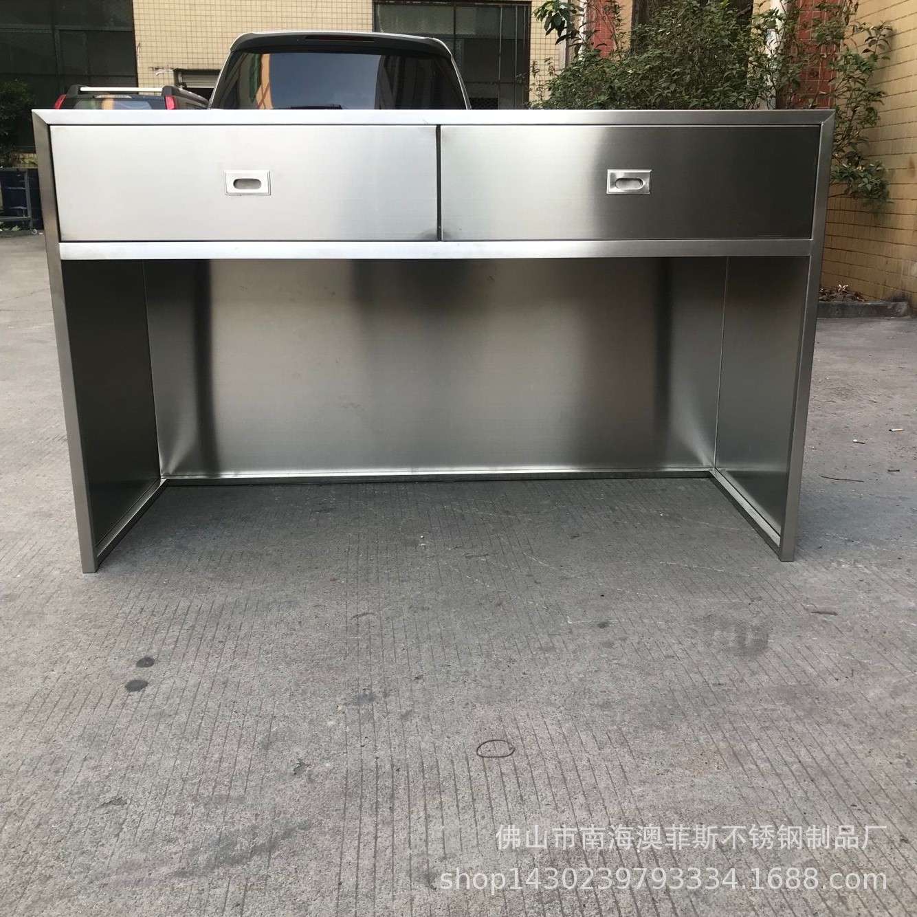 抽拉式多层单不锈钢办公桌厂家定 制电脑桌无尘工作桌铁皮桌子