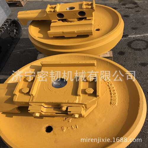推土机全车配件DH16/DH17引导轮总成114F-40-01000