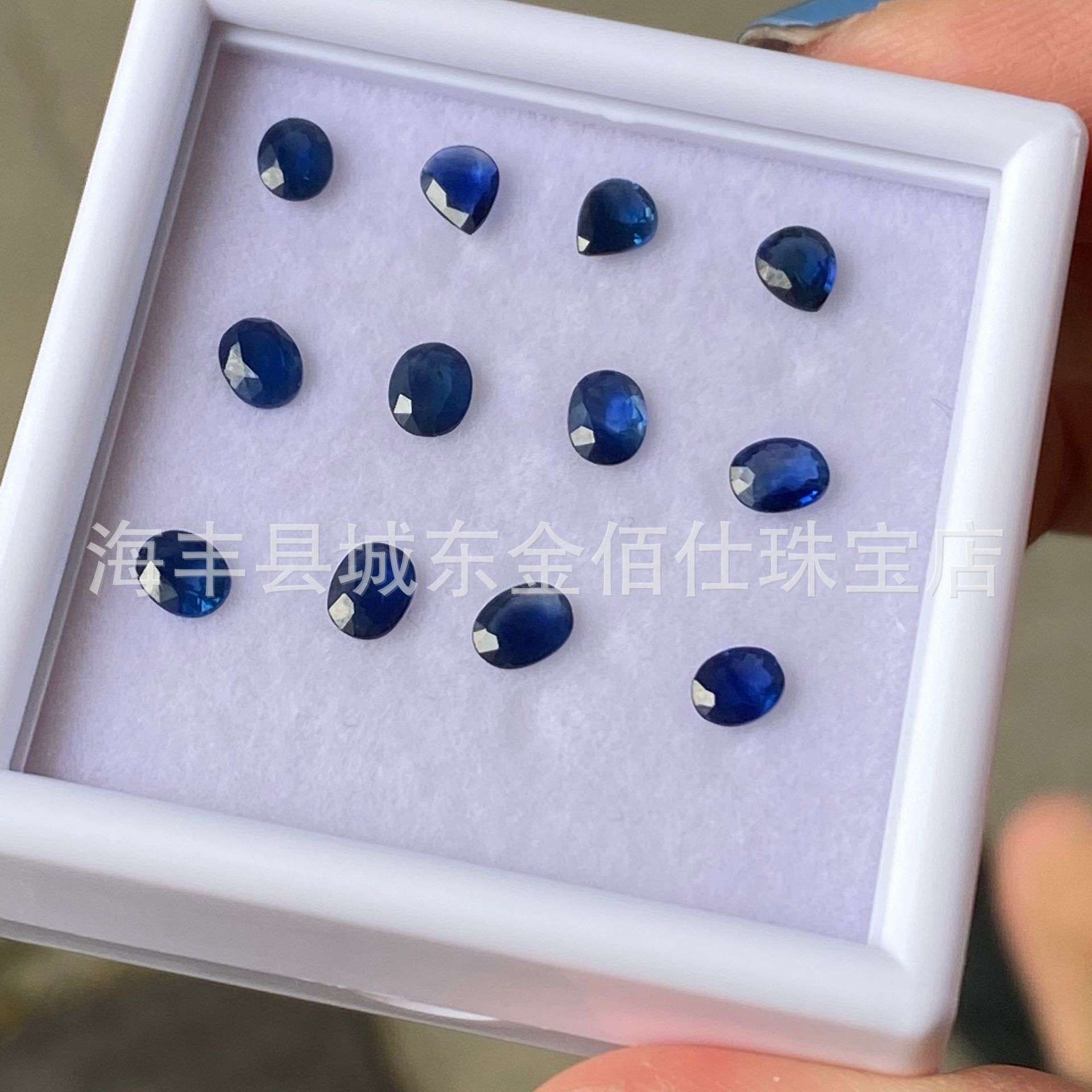 天然蓝宝石裸石 克拉级别蓝宝石蛋面蓝宝石戒面蓝宝石镶嵌裸石