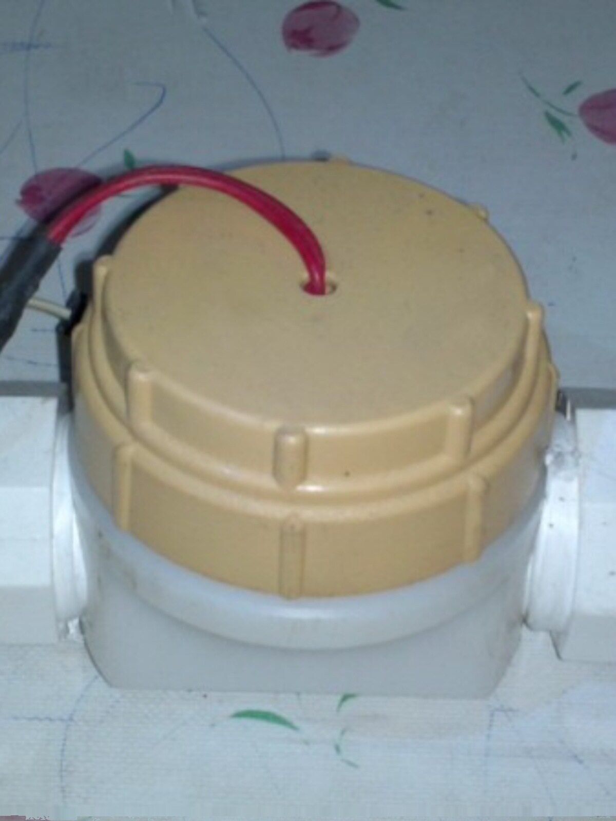 水流发电机水力发电机平面式发电机微型电压AC0-20V视频