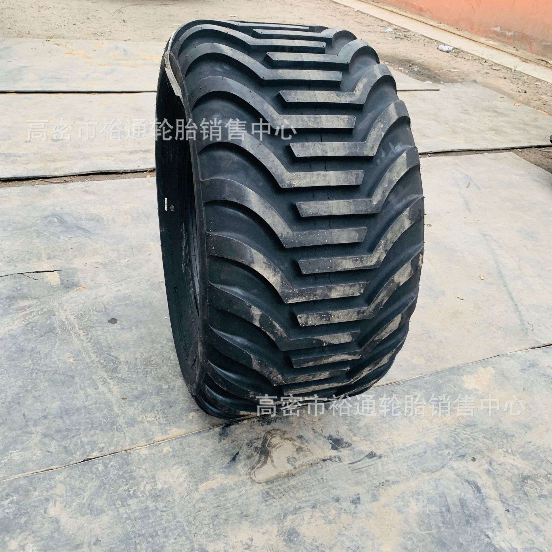 农业用宽基悬浮轮胎500/60-22.5 捆草机轮胎560/45 600/50-22.5