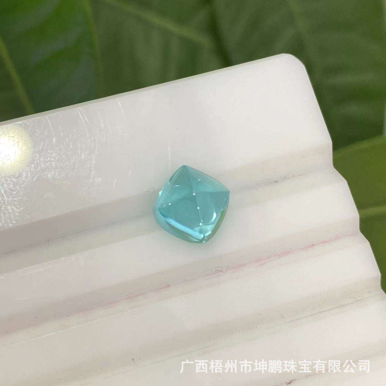 源头厂家帕拉伊巴碧玺实验室培育蓝宝石糖塔蓝绿色裸石戒面SS级别