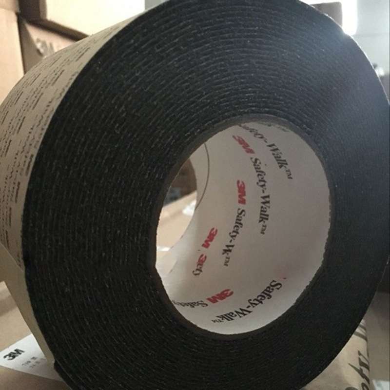 3M710防滑贴 楼梯车间黑色大颗粒耐磨工厂地胶台阶踏步止滑条现货