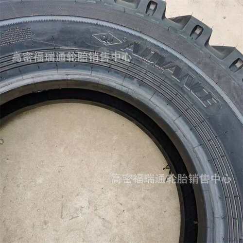 轮式挖掘机工程轮胎10.00-20 9.00-20NHS E-2M加宽人字花纹16层级