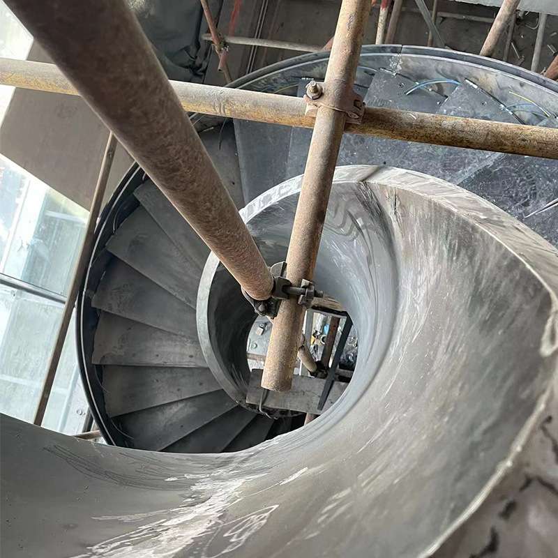旋转楼梯室内阁楼别墅卷板楼梯复式整体钢木楼梯家用踏步弧形楼梯